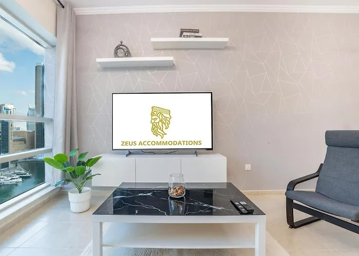 Luxury Waterfront Marina Stay